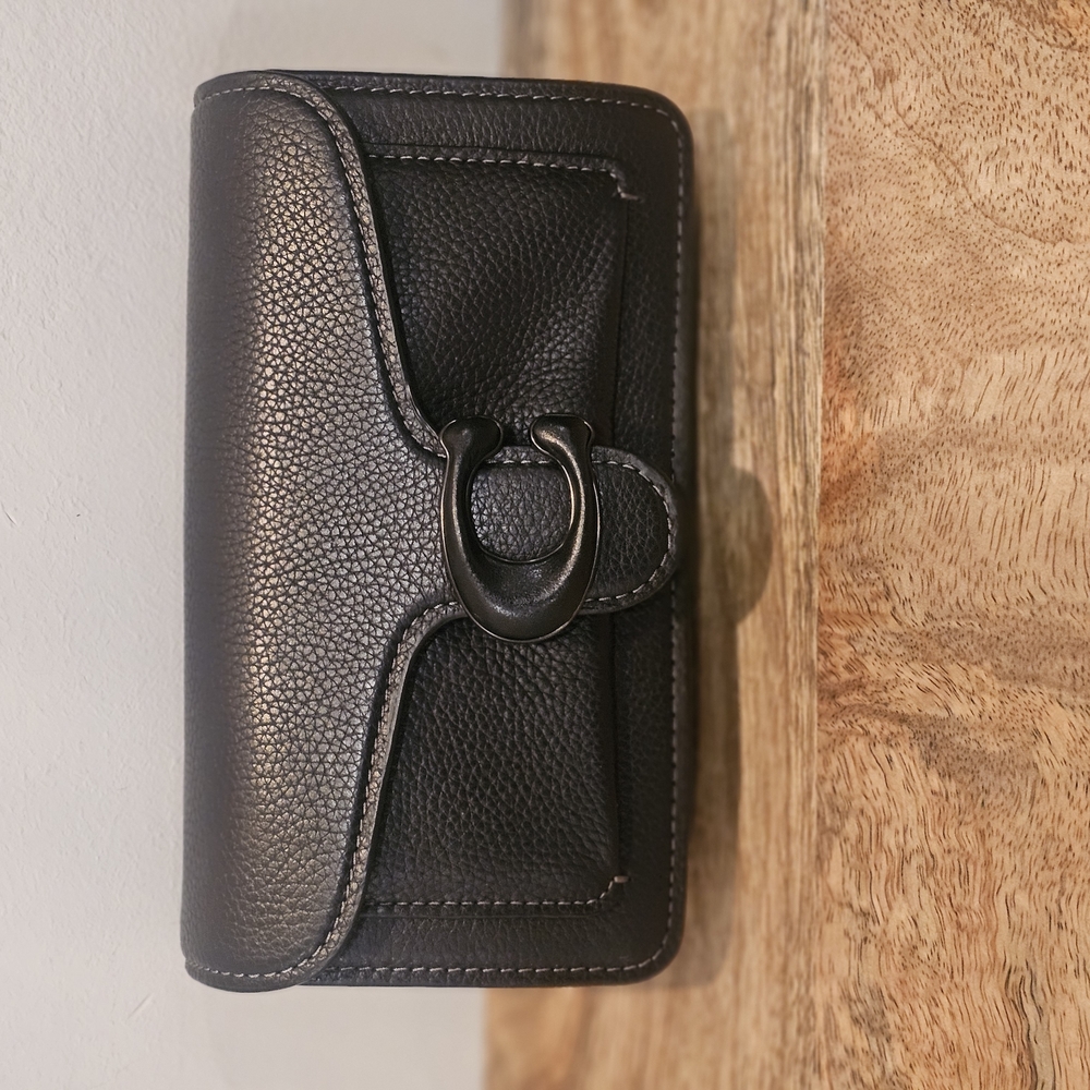 Chic Black Textured Wallet
